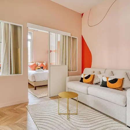 Place Du Marechal Juin - Iii Apartment